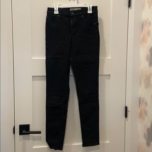 black skinny jeans